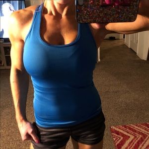 Nike FITDry racerback tank w built in bra